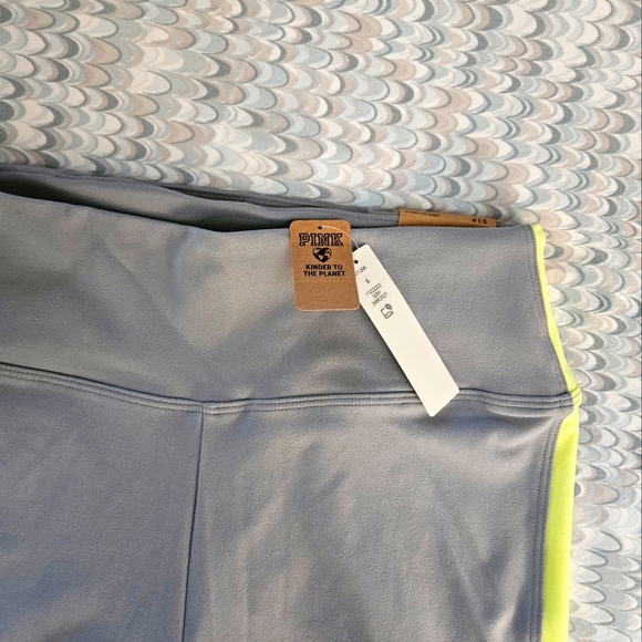 Victoria's Secret Pink 6" Soft Ultimate High Waist Biker Athletic Shorts - Picture 2 of 4